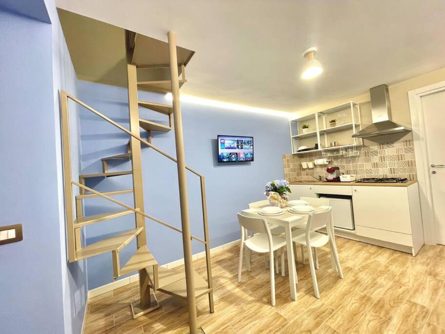 נאפולי Isabel Suite מראה חיצוני תמונה