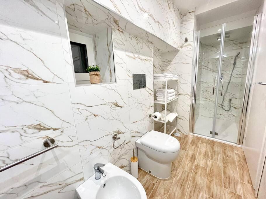 נאפולי Isabel Suite מראה חיצוני תמונה