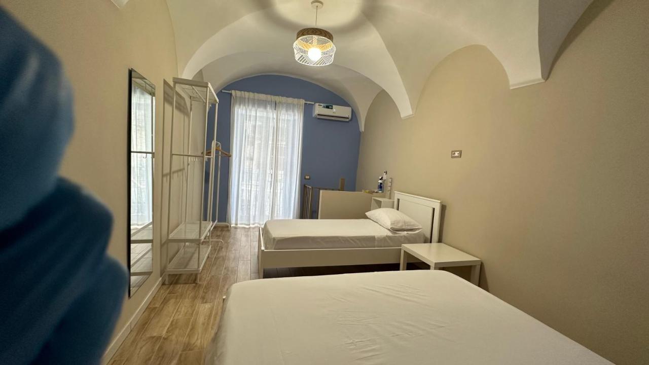נאפולי Isabel Suite מראה חיצוני תמונה
