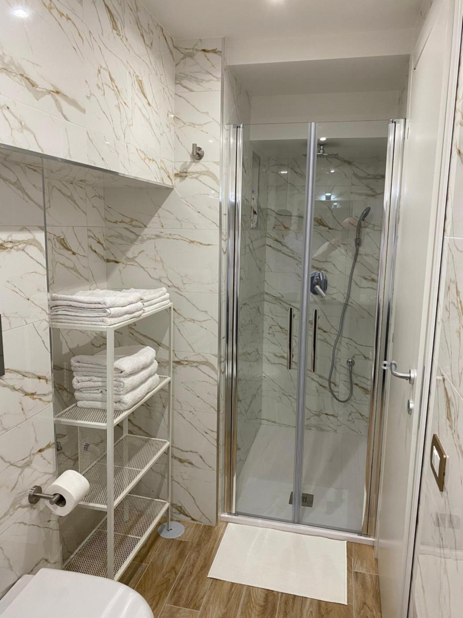 נאפולי Isabel Suite מראה חיצוני תמונה